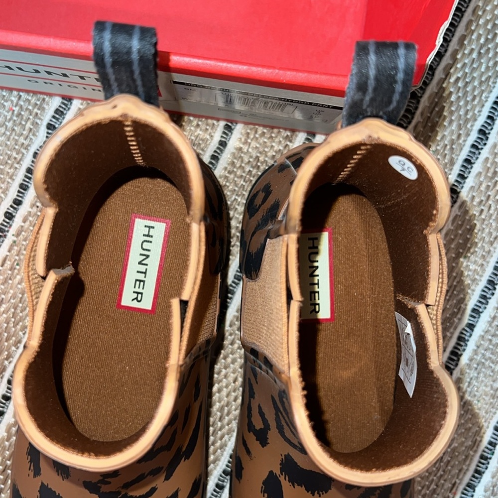 Hunter Refined Chelsea Boots View 3